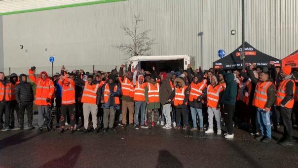 Empleados de Amazon en Reino Unido.