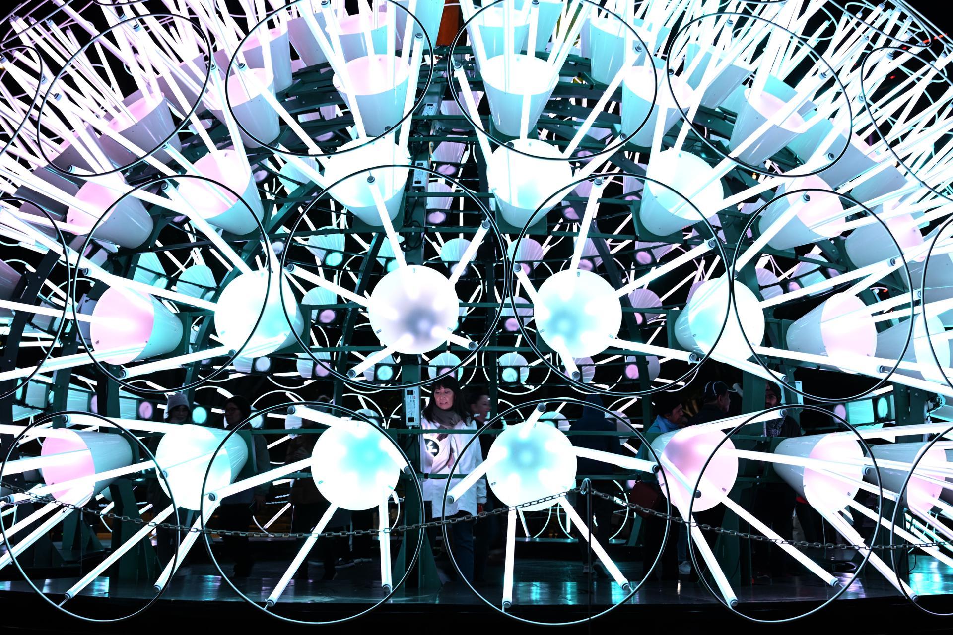 El festival de luces, música y comida Vivid comenzó este viernes en Sidney