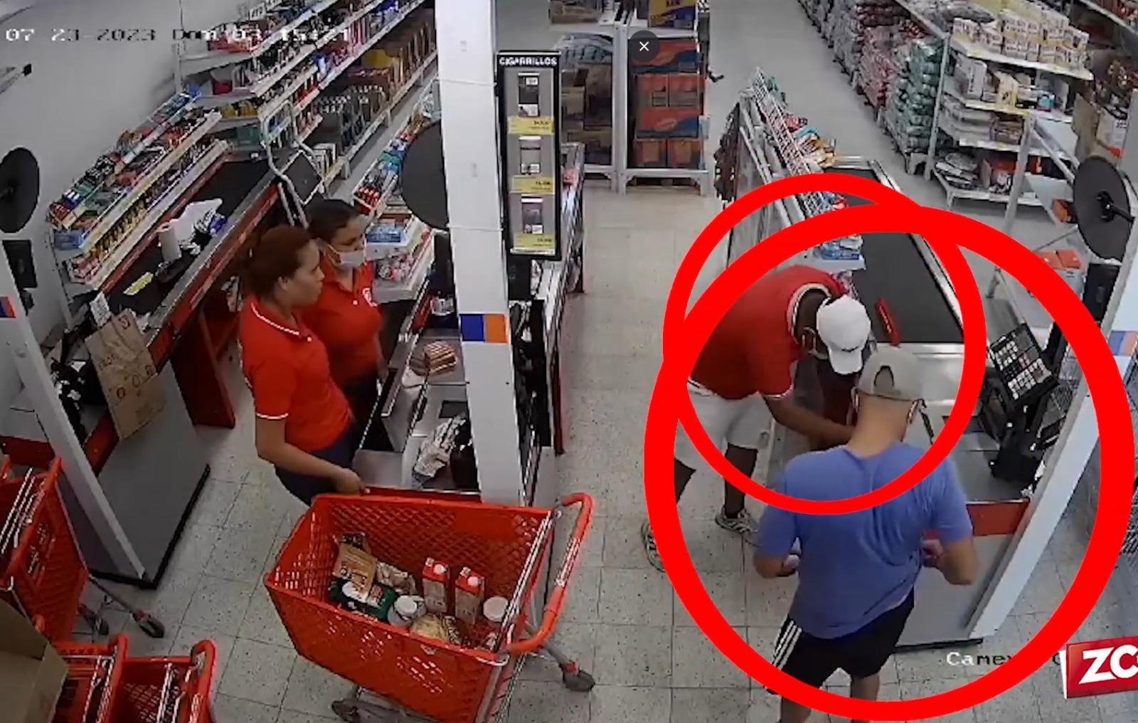 Estos son dos de los 12 casos de asaltos