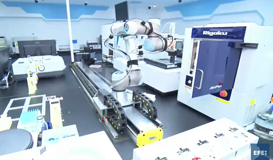 Químico robótico en China.