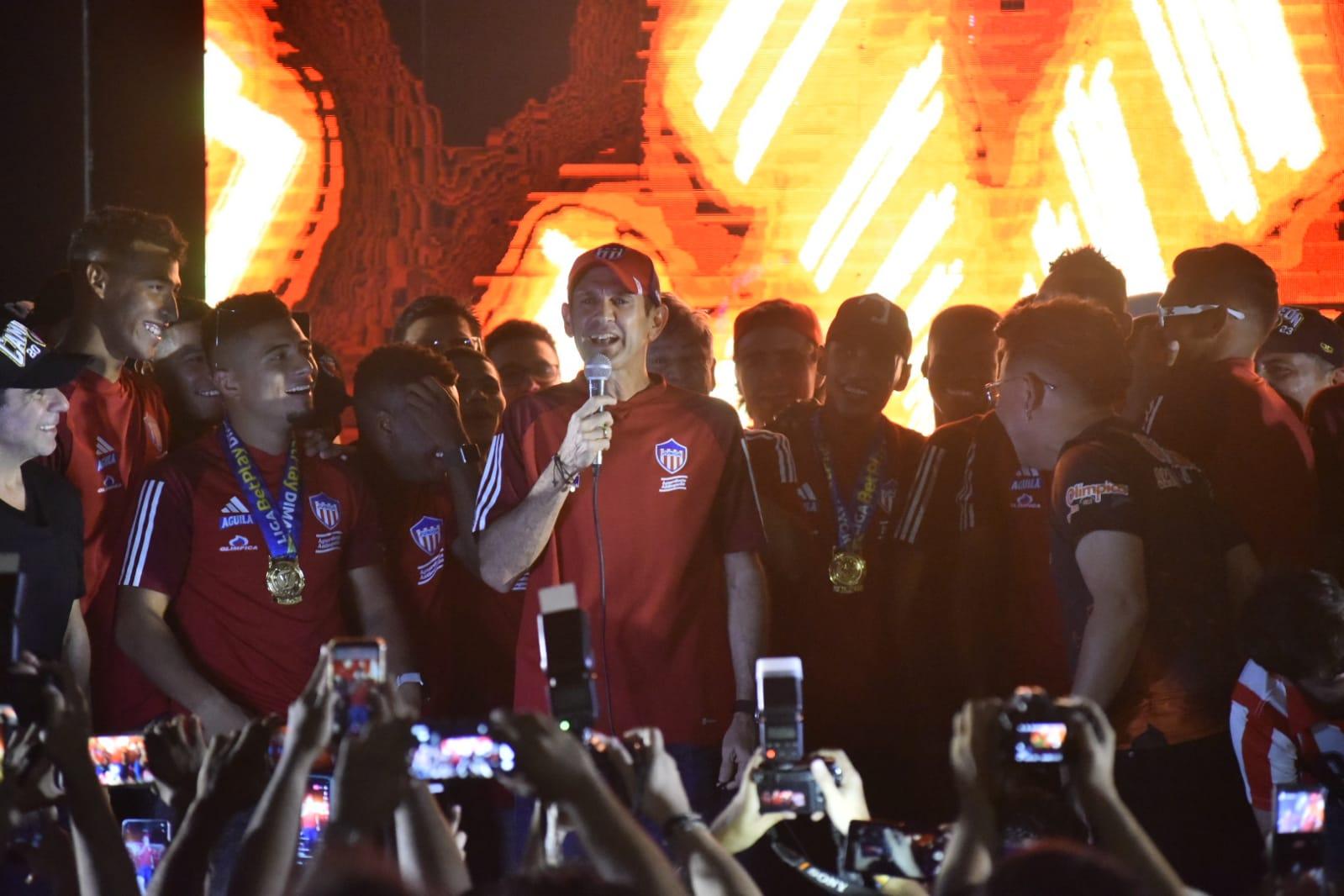 Arturo Reyes, técnico de Junior.