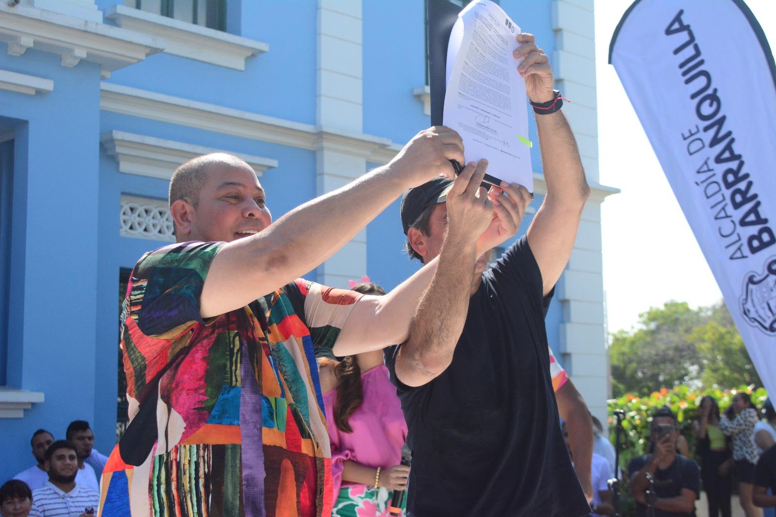 Juan Carlos Ospino, Secretario de Cultura junto al Alex Char, Alcalde de Barranquilla.
