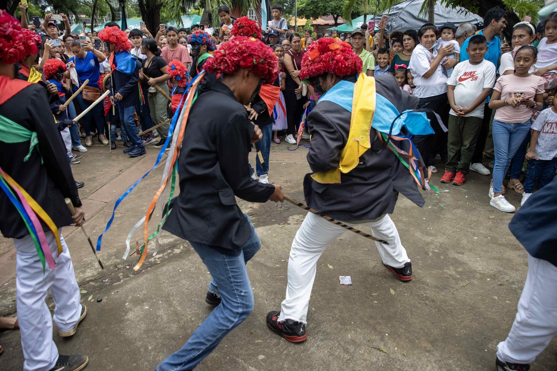 danza de los 'Chinegros'.