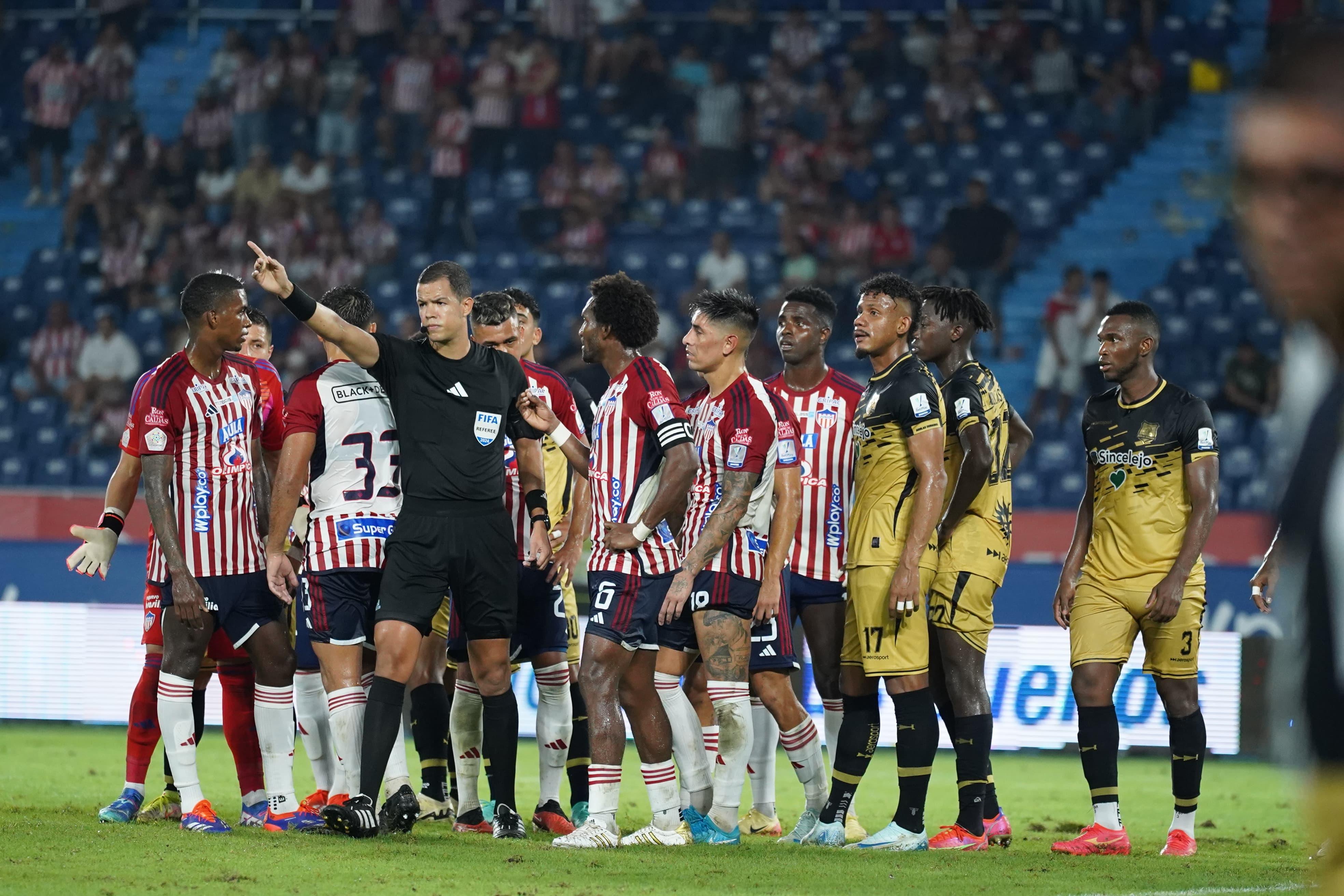 El reclamo de los jugadores de Junior.