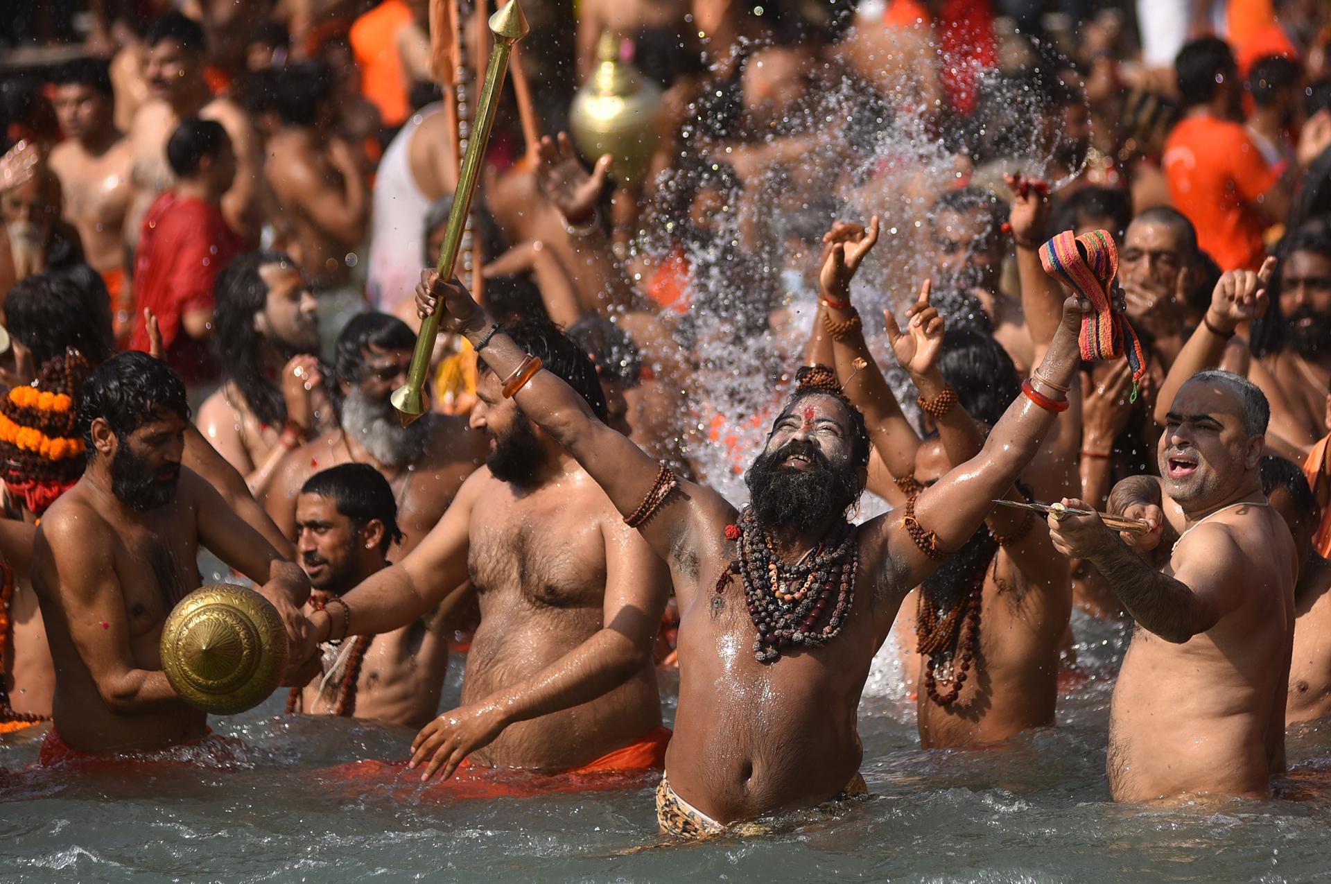 El Kumbh Mela. 