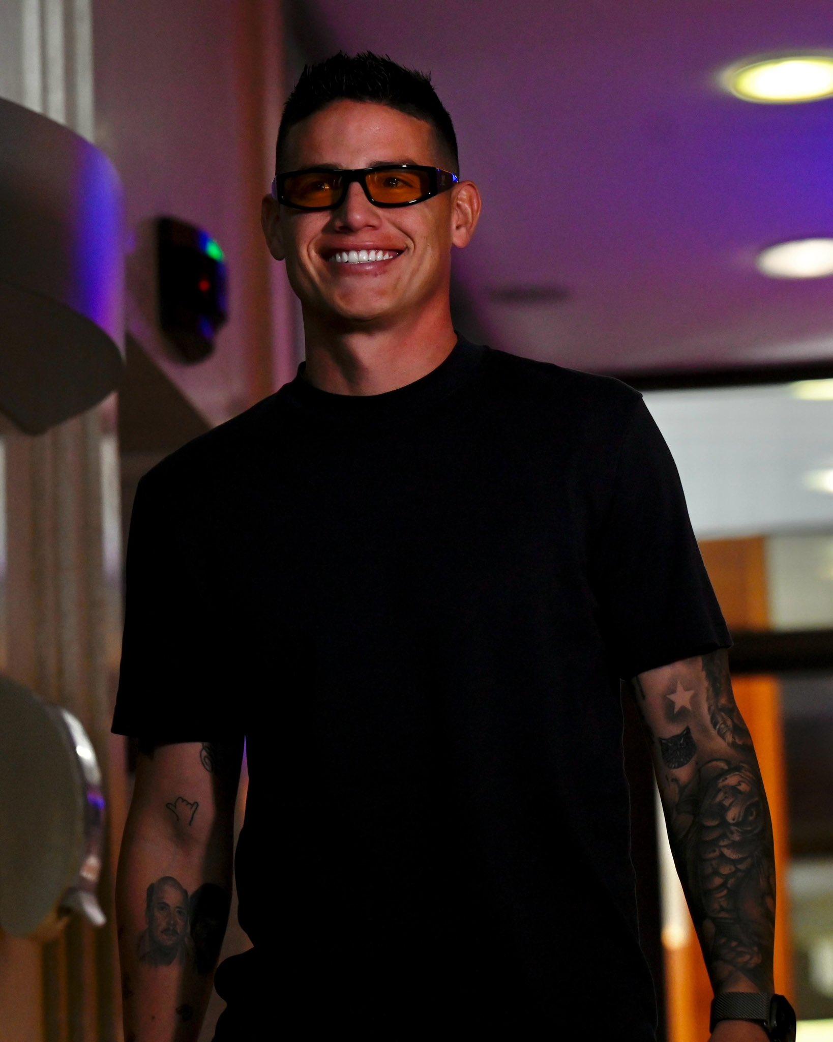 James Rodríguez, capitán de la Selección Colombia a su llegada a Brasilia. 