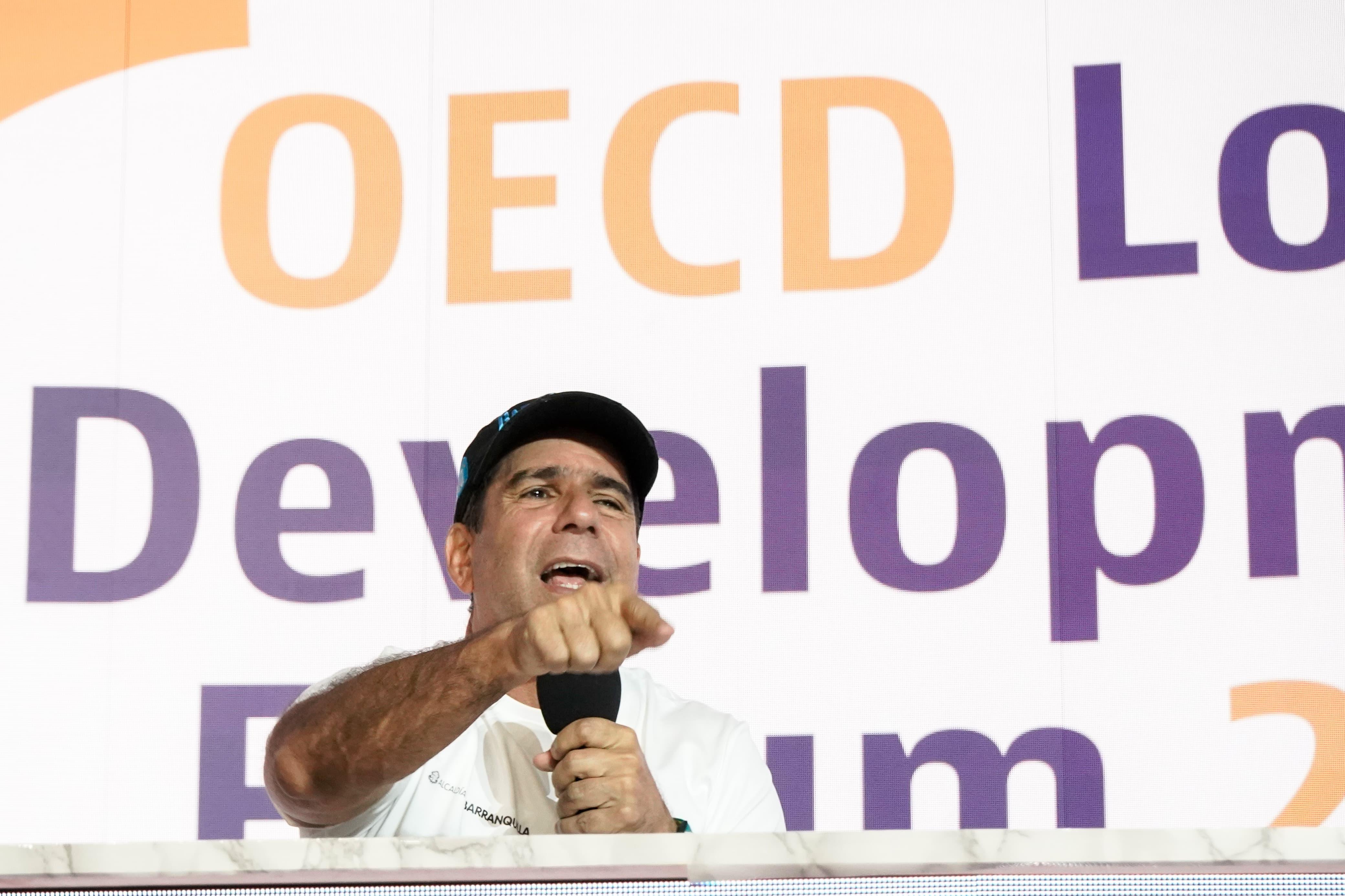 Alejandro Char, Alcalde de Barranquilla, en la instalación del Foro de la OCDE