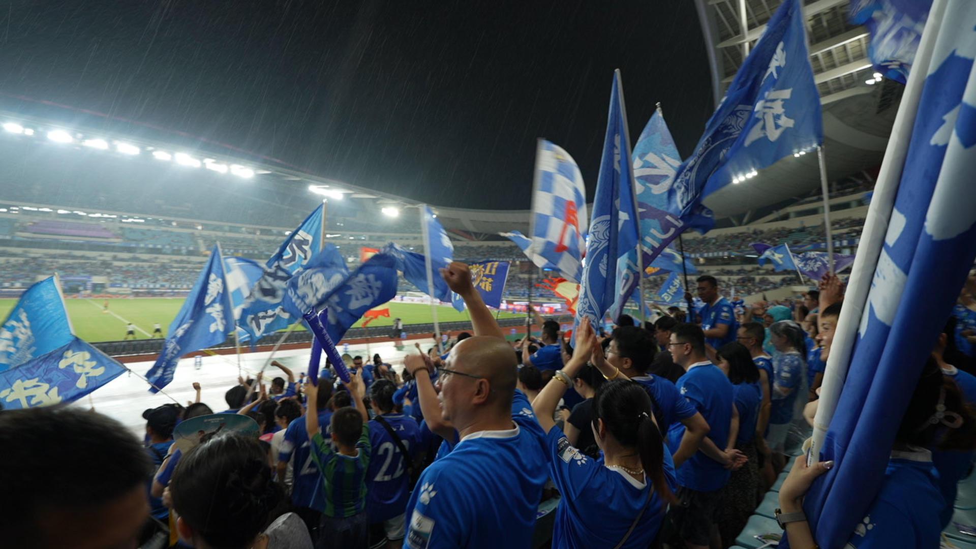 Superliga de Fútbol de Jiangsu.