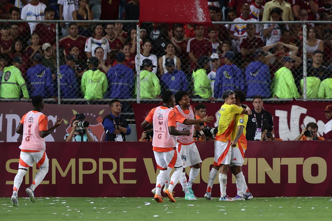 Celebración de uno de los goles de Luis Suárez.