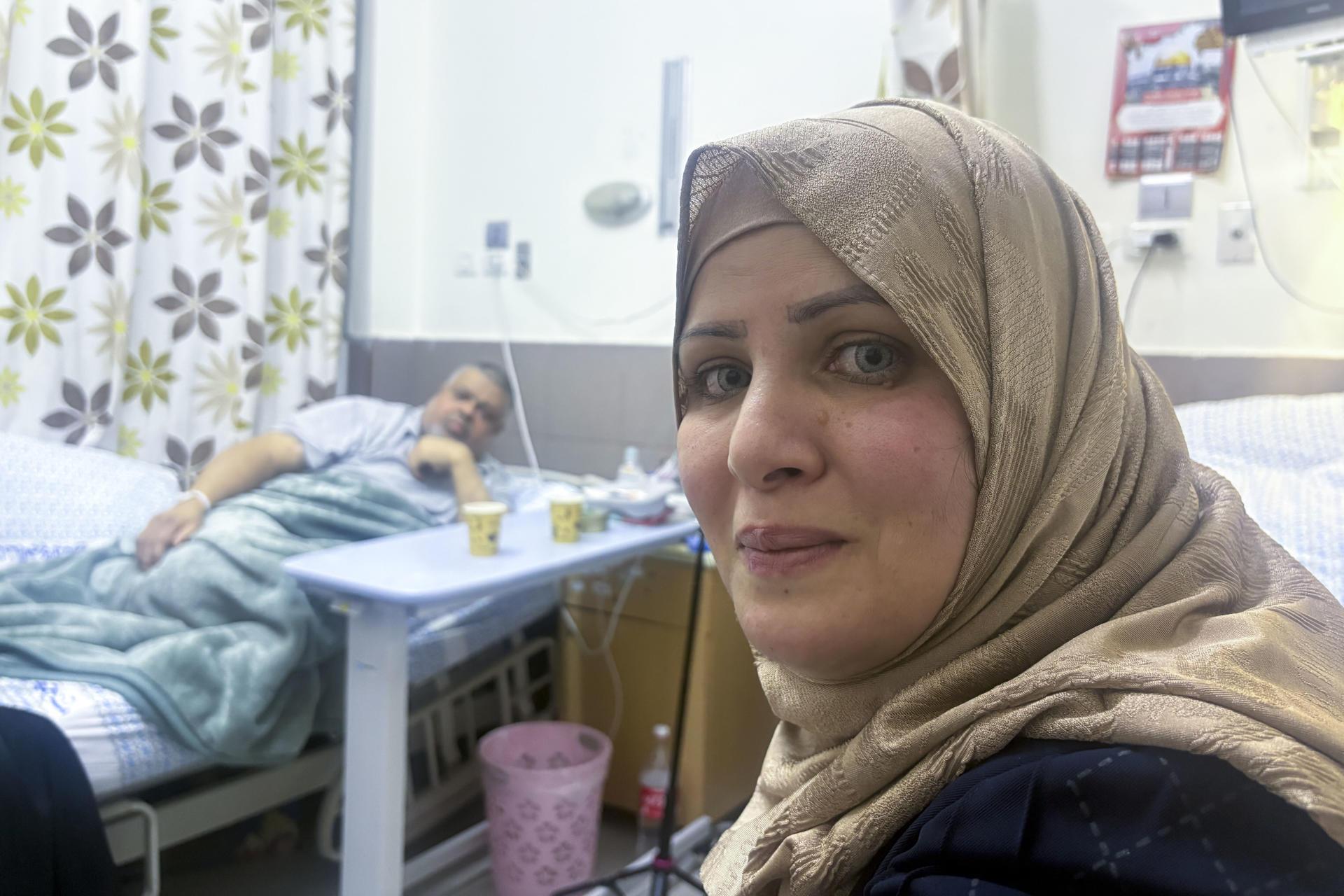 Gazatíe en el hospital Al Maqasid de Jerusalén.