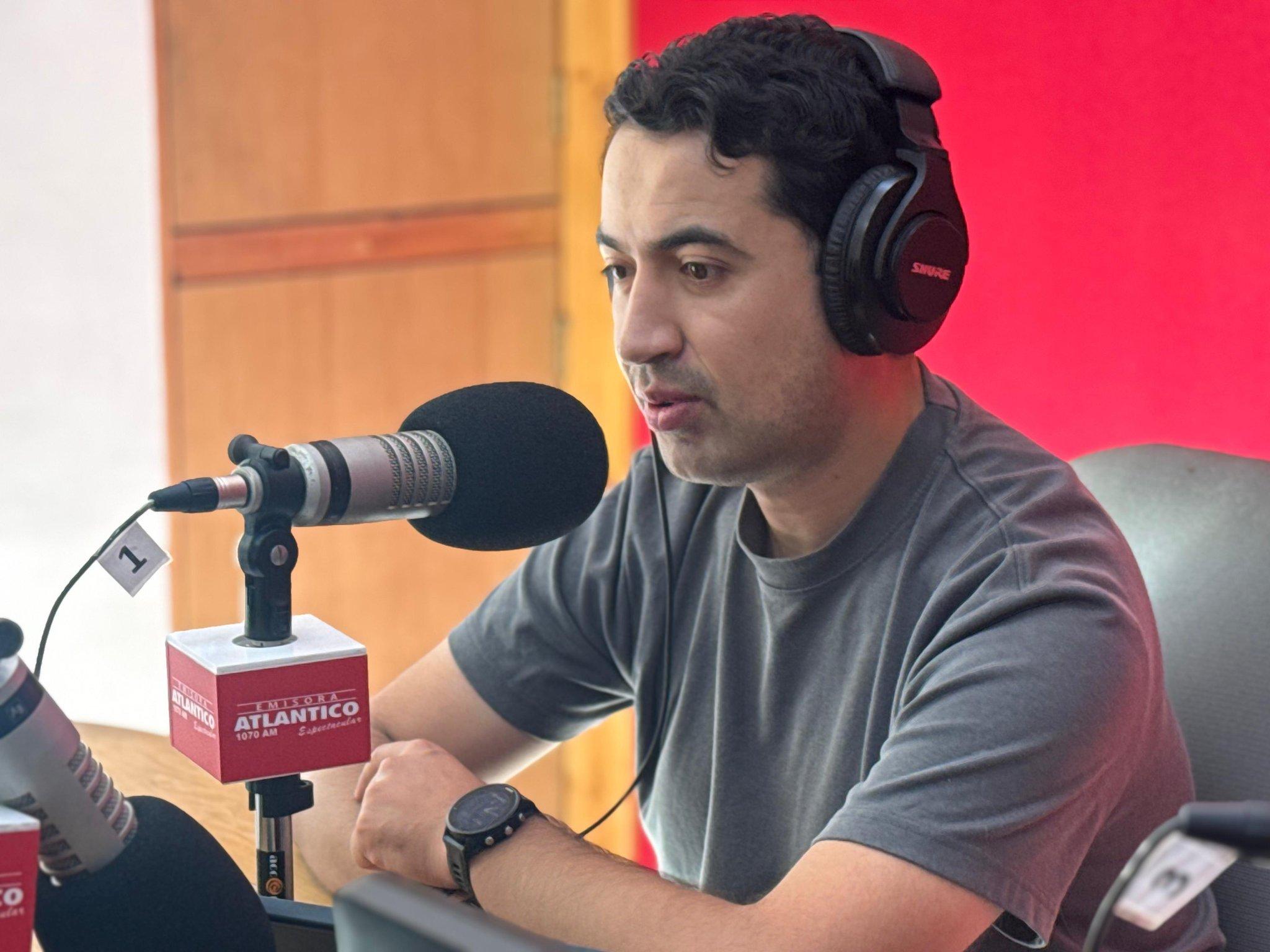 El representante electo Daniel Briceño.