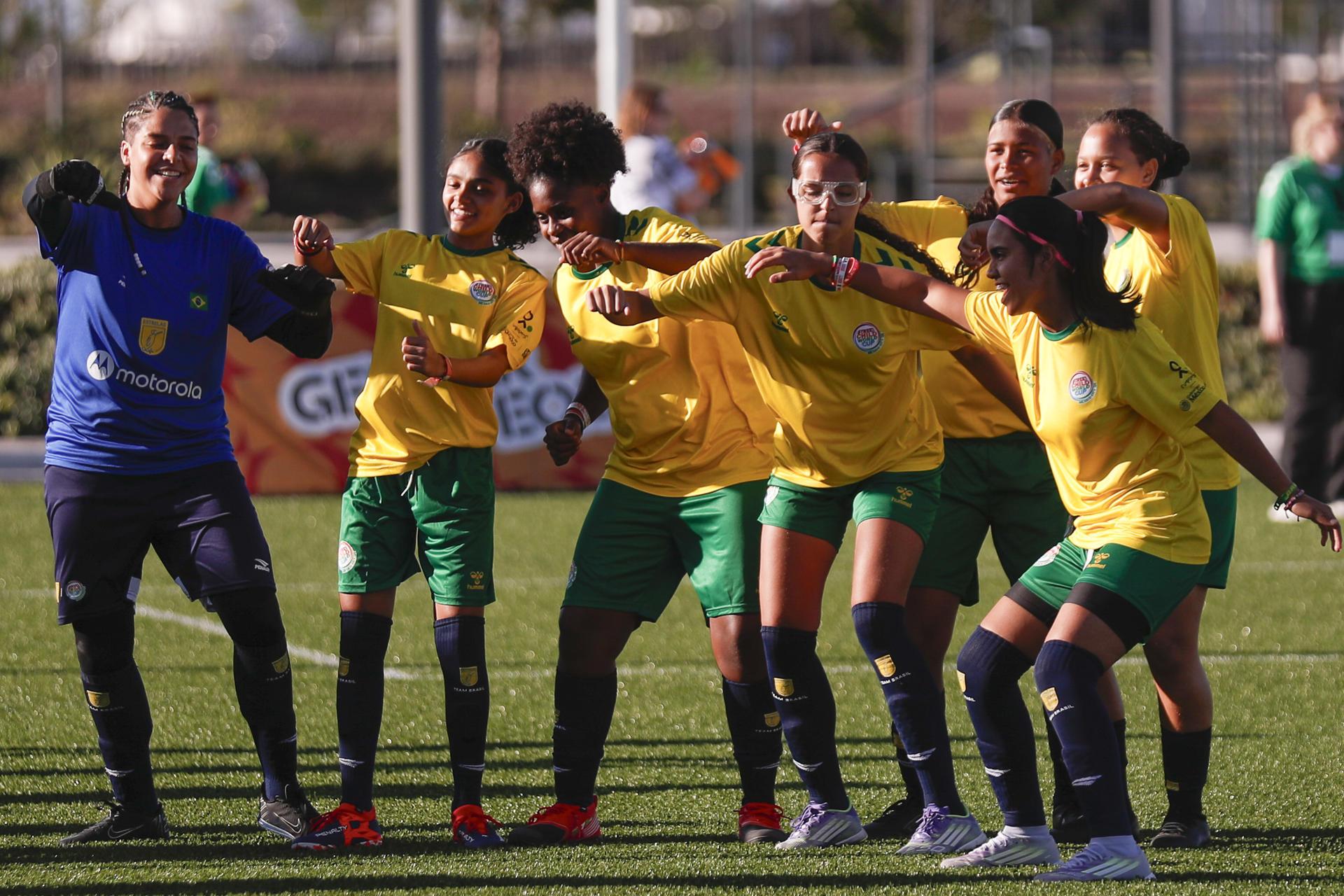 Jugadoras de Brasil en un partido en México. 