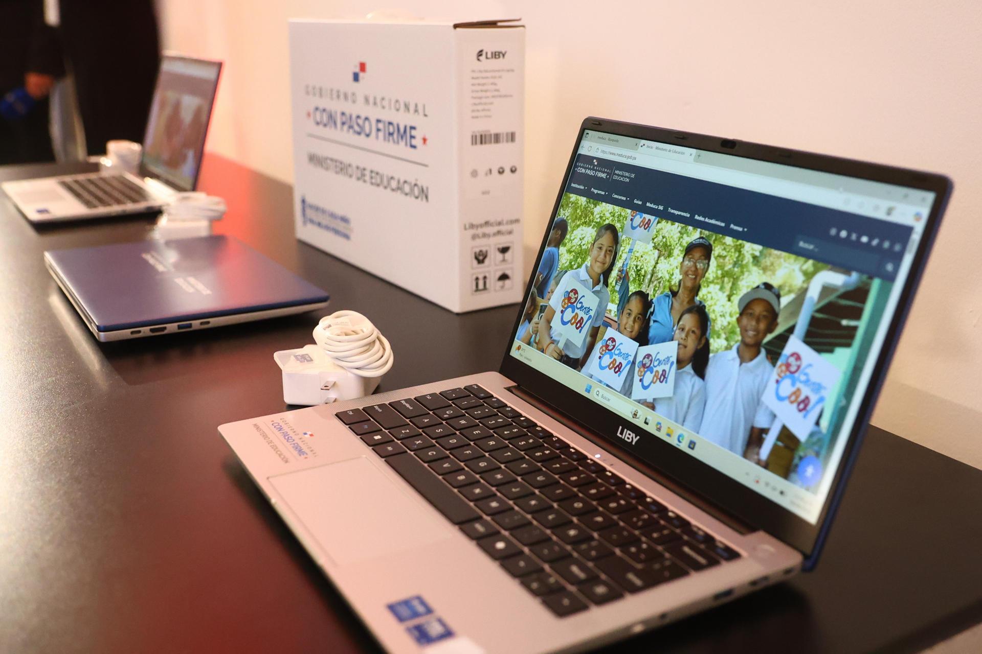Computadores que el Gobierno de Panamá compró.