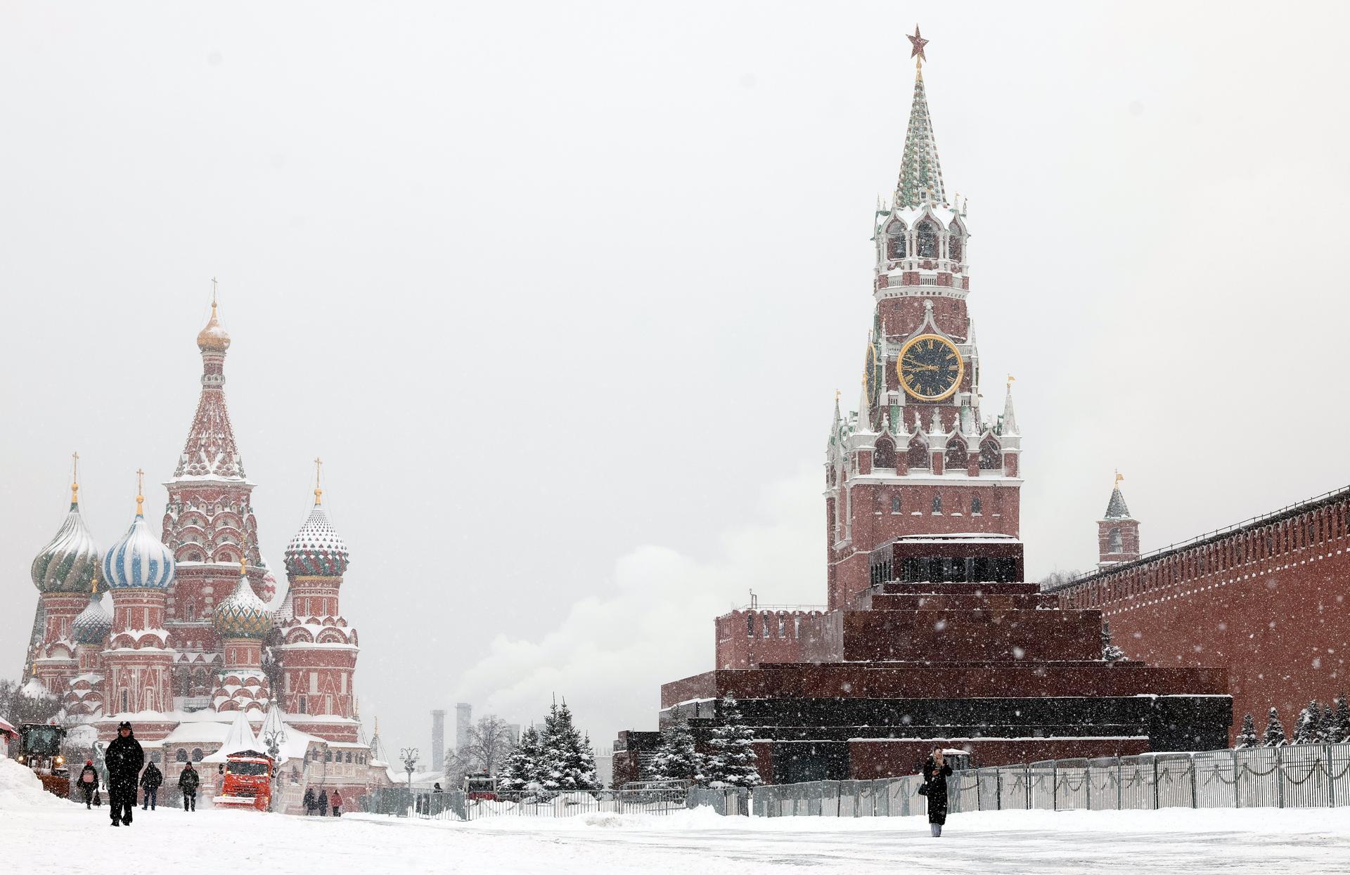 Nieve en Moscú, Rusia.