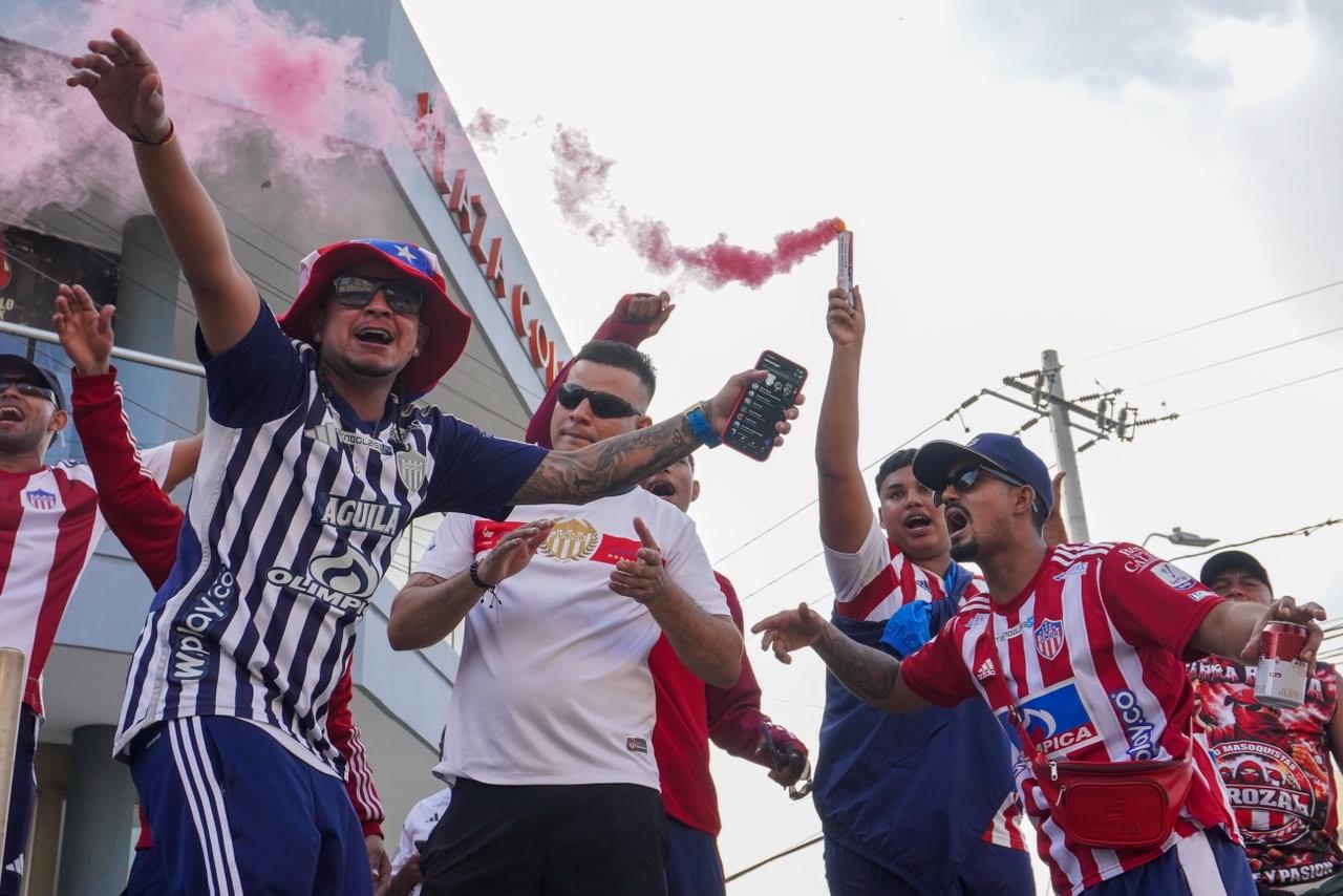 Hinchas de Junior. 