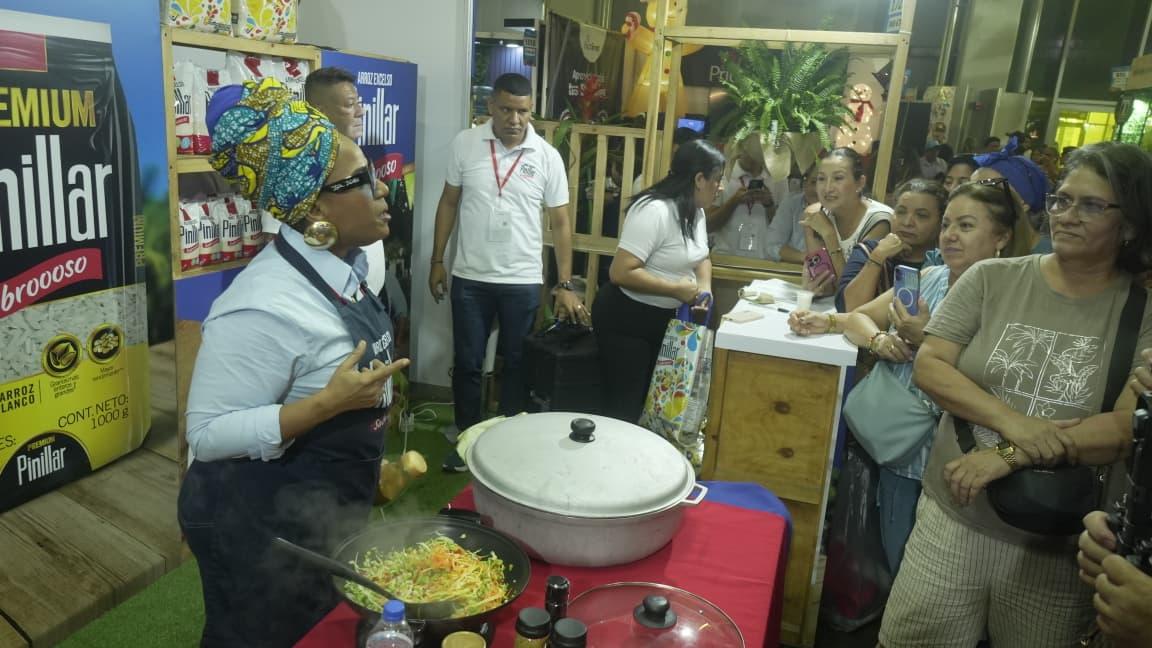 Cocina en vivo con Milena Lora, cocinera tradicional.